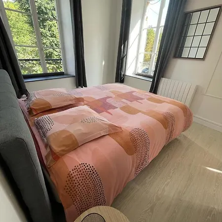 Le Petit Charcot Apartment *